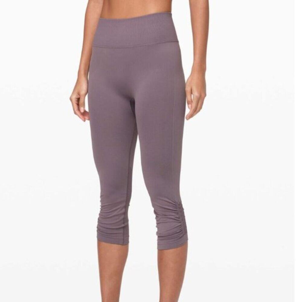 Lululemon Ebb To Street Seamless 21" Crop Pants Frosted Mullberry